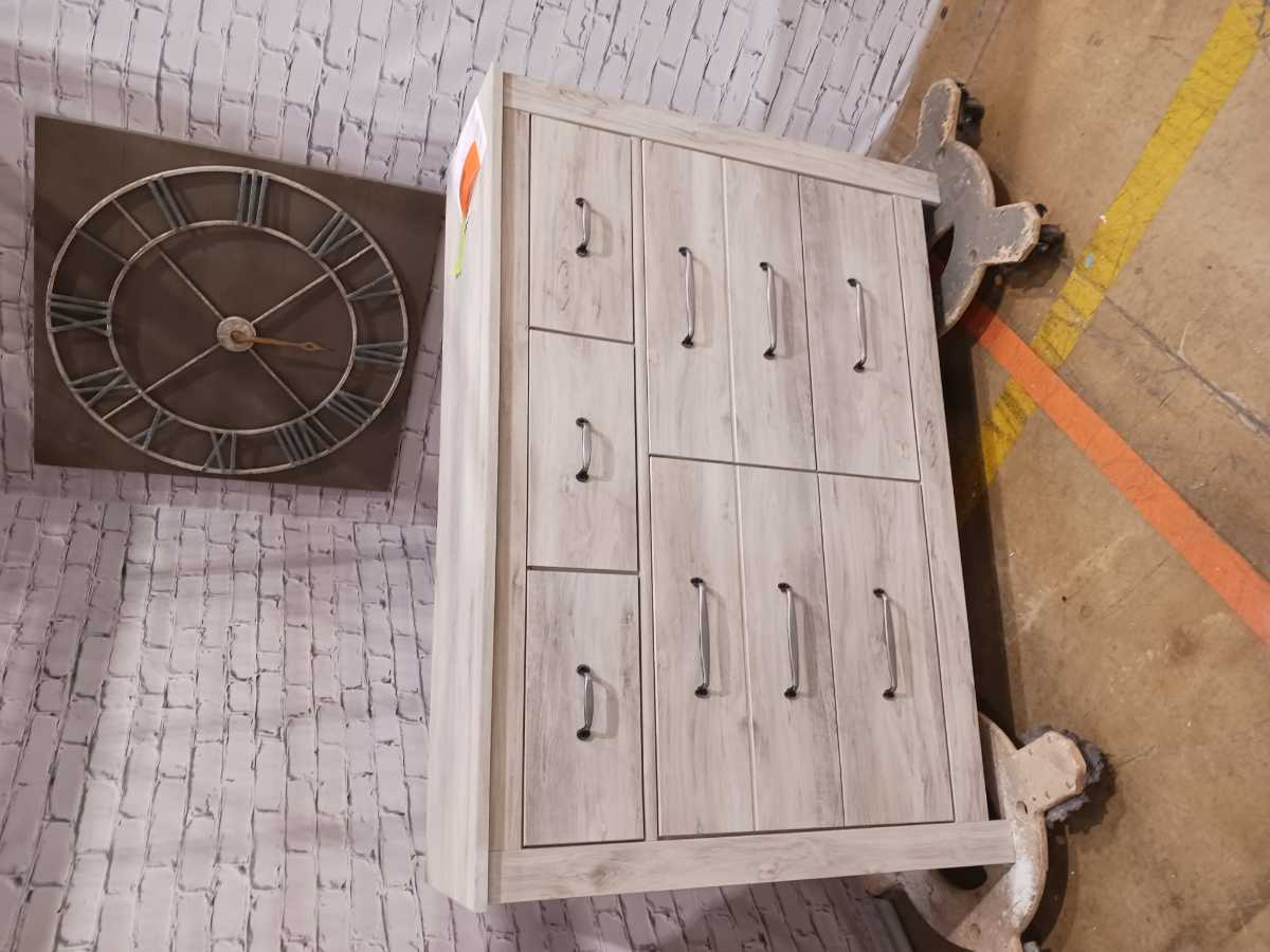 Bellaby Dresser - Gallery Image 2